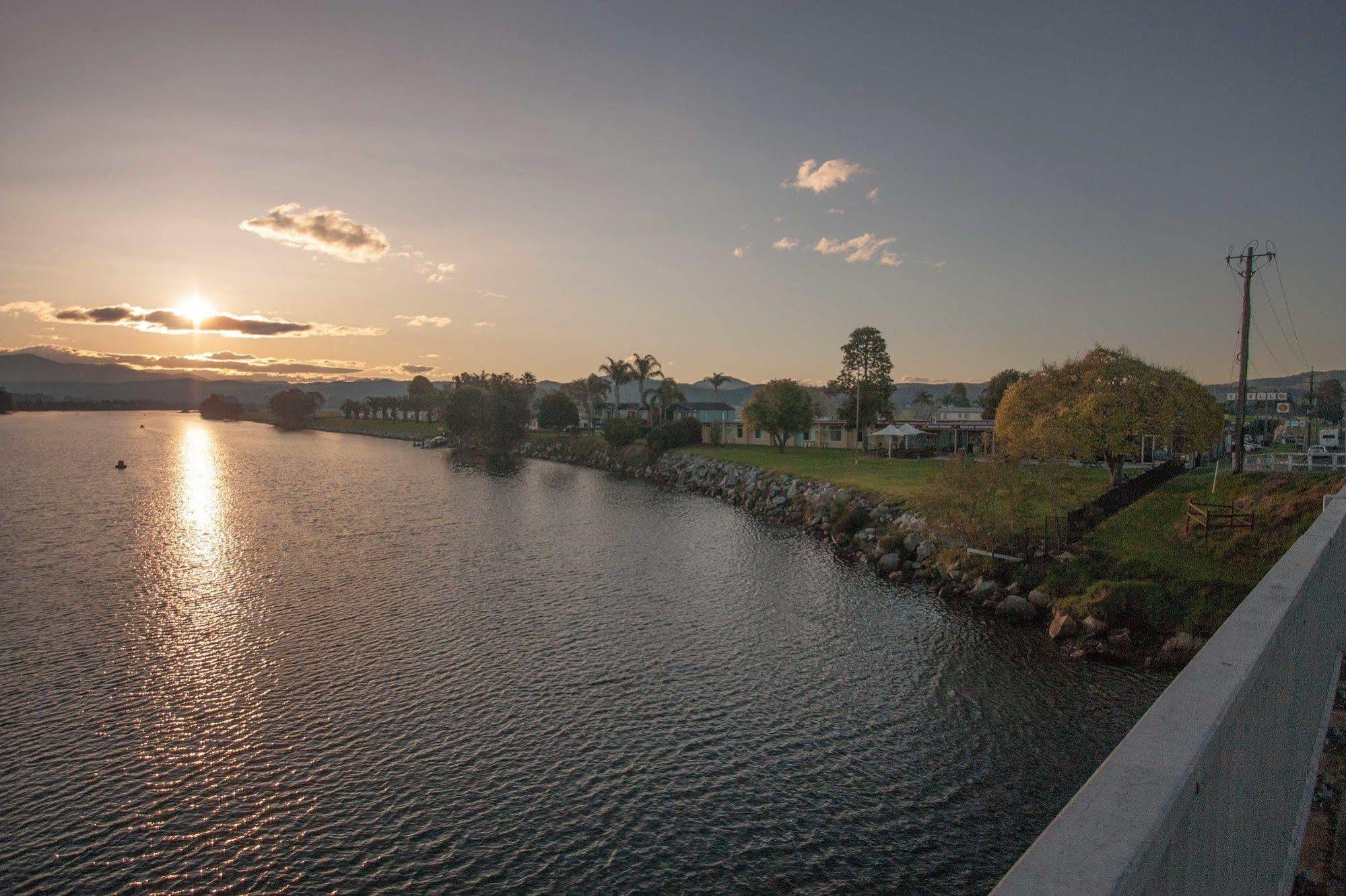 Moruya Waterfront Hotel Motel Exteriér fotografie